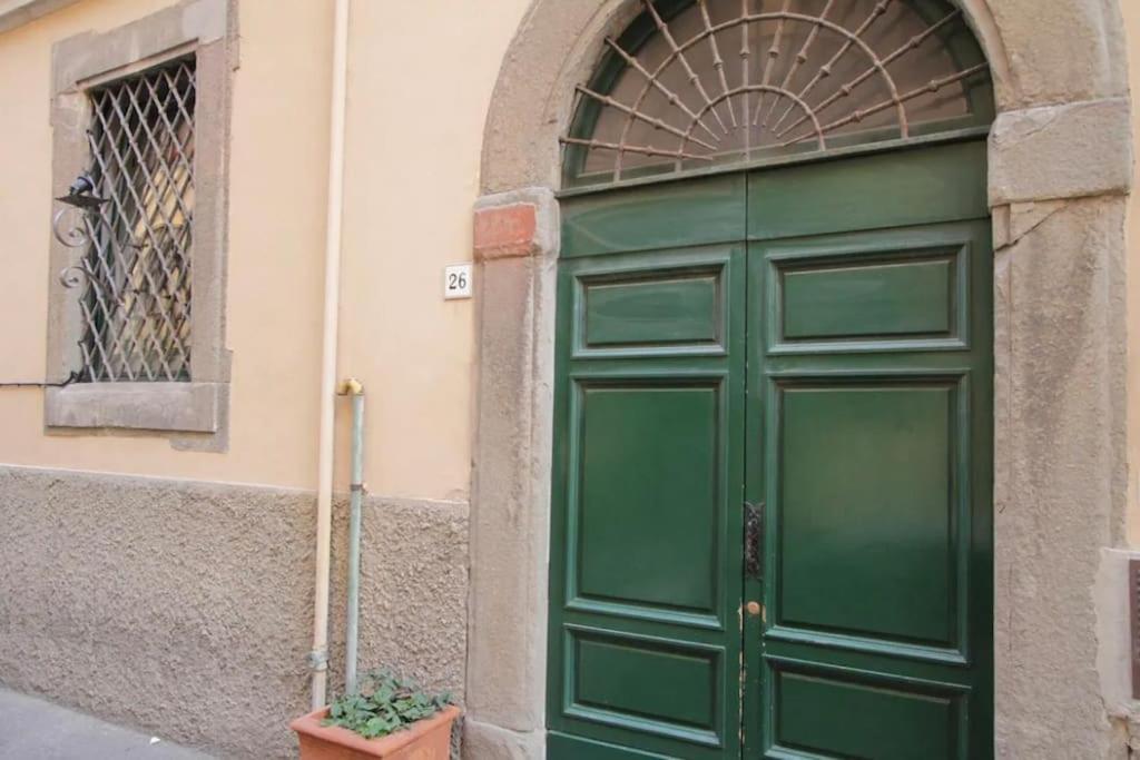 Mansarda Nel Cuore Di Livorno Exteriör bild